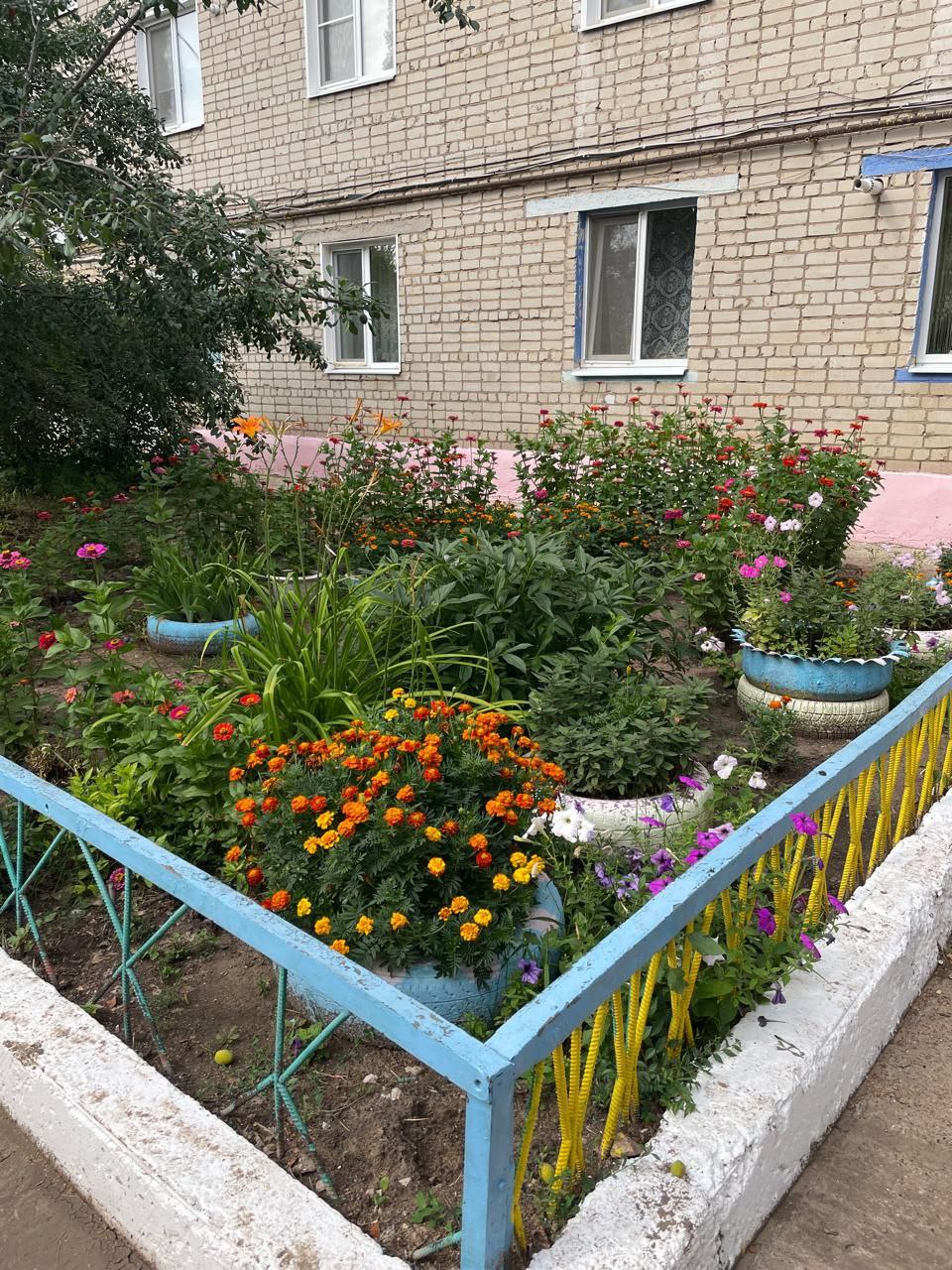 🌺Встречаем первого участника конкурса «Лучшая клумба на территории Подлесновского муниципального образования».