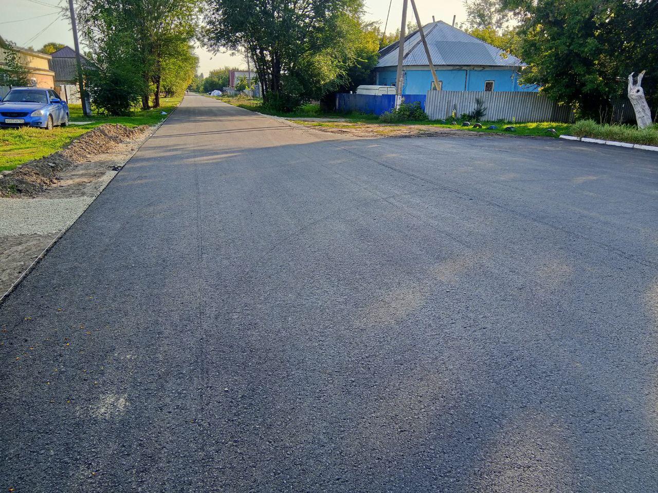 В с. Подлесное, завершены работы по ремонту дорог ул. Ленина, ул. Куйбышева и ул. Свободы общей площадью 5 015 кв. м..