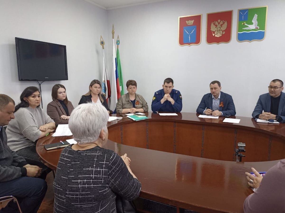 🗓По  поручению губернатора области Романа Бусаргина в предстоящую субботу, 7 июня, в 09:00 глава района Дмитрий Романов проведет личный прием участников специальной военной операции  и членов их семей.
