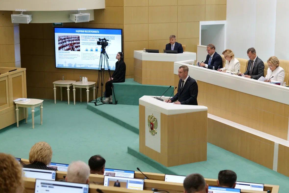 Губернатор в Совете Федерации отметил роль и поддержку Володина в развитии региона .